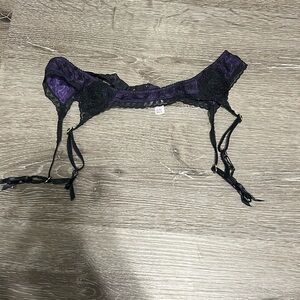 Victoria’s Secret Garter Belt